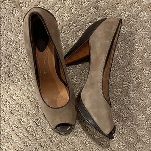 Fossil 6 Elegant Taupe Peep-Toe Women's Shoes